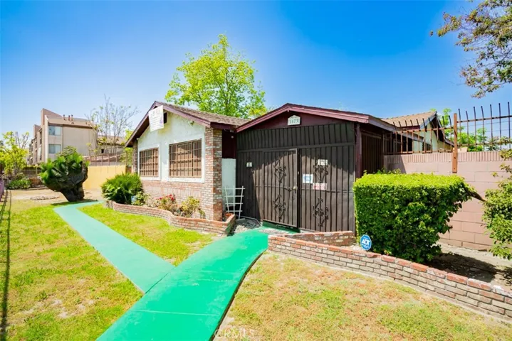 1673 E Imperial Highway, Los Angeles, California 90059