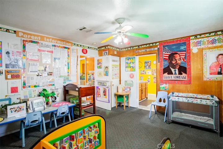 1673 E Imperial Highway, Los Angeles, California 90059