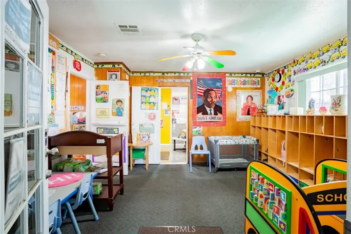 1673 E Imperial Highway, Los Angeles, California 90059