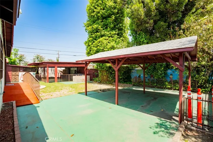 1673 E Imperial Highway, Los Angeles, California 90059