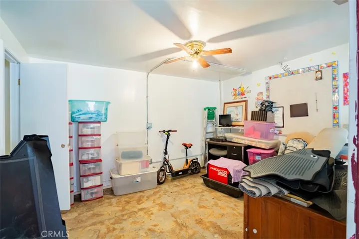 1673 E Imperial Highway, Los Angeles, California 90059