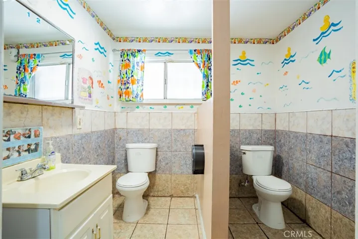 1673 E Imperial Highway, Los Angeles, California 90059