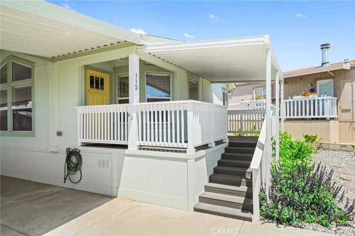 Great entry and front porch.
