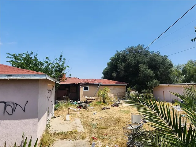231 W 5th Street, Perris, California 92570