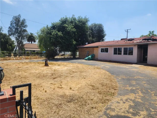 231 W 5th Street, Perris, California 92570