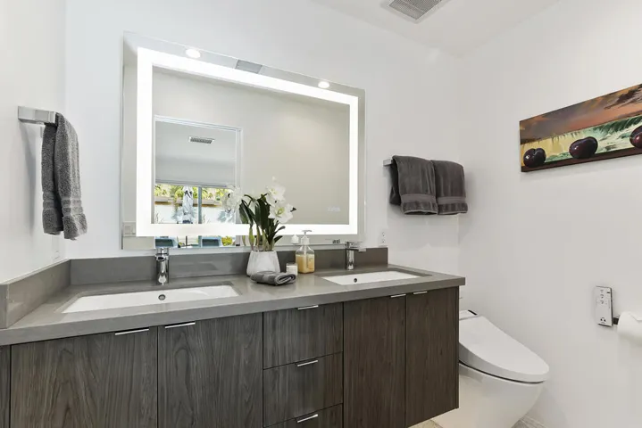 026_Bathroom