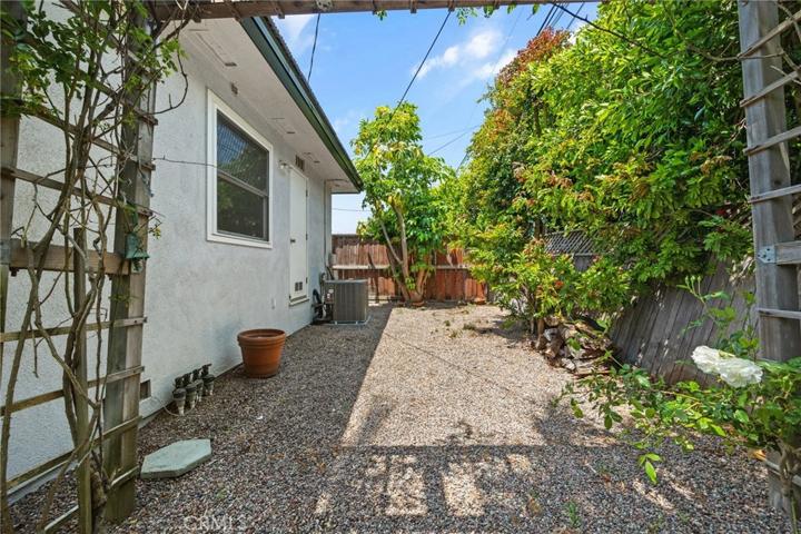 5431 E El Jardin Street, Long Beach, California 90815