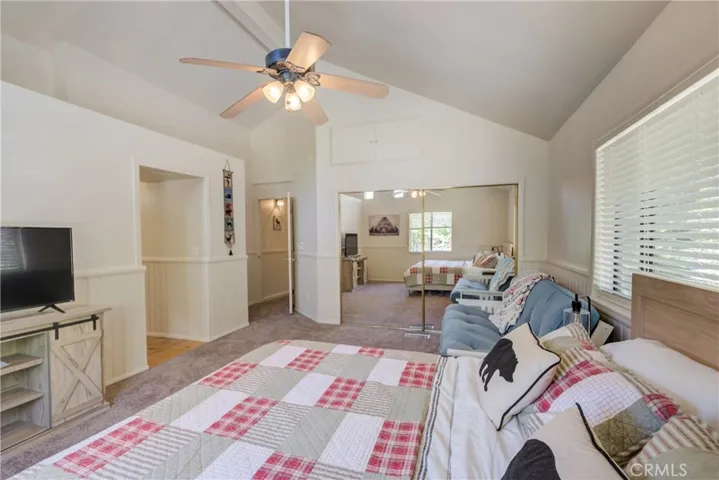 Primary suite.
