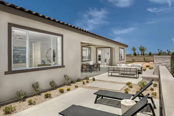 MODEL HOME