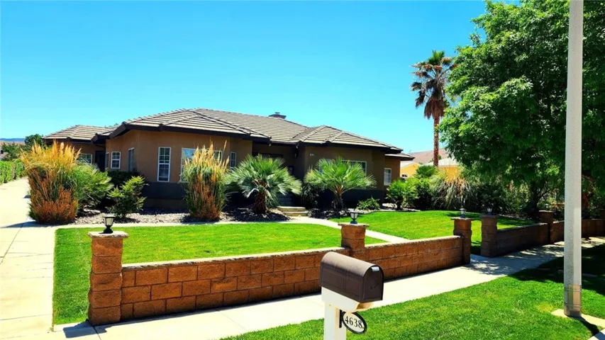 4638 W Avenue M10, Quartz Hill, California 93536