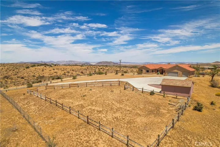 56125 Tracy Boulevard, Yucca Valley, California 92284