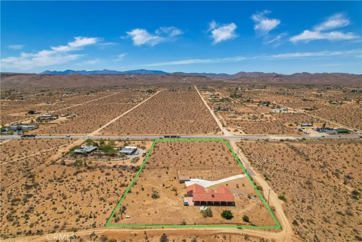 56125 Tracy Boulevard, Yucca Valley, California 92284
