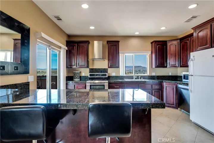 56125 Tracy Boulevard, Yucca Valley, California 92284