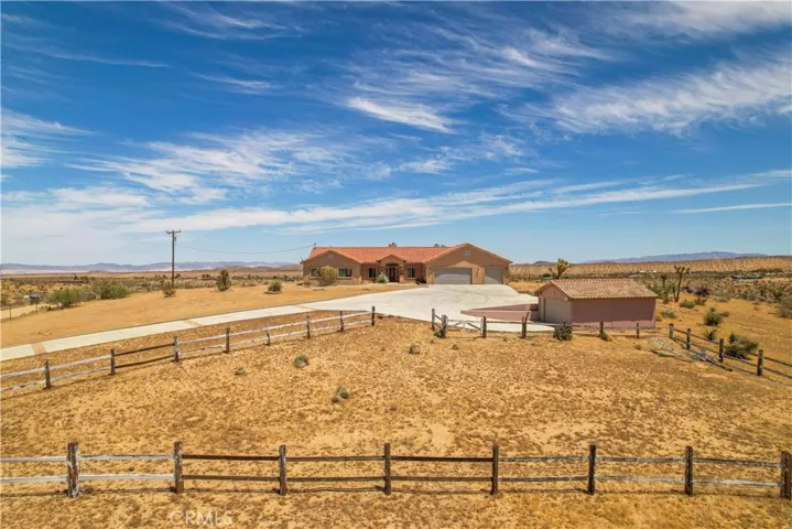 56125 Tracy Boulevard, Yucca Valley, California 92284