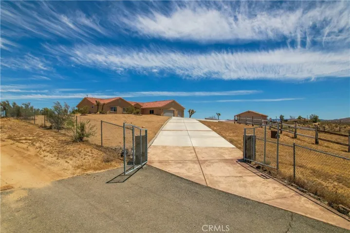 56125 Tracy Boulevard, Yucca Valley, California 92284