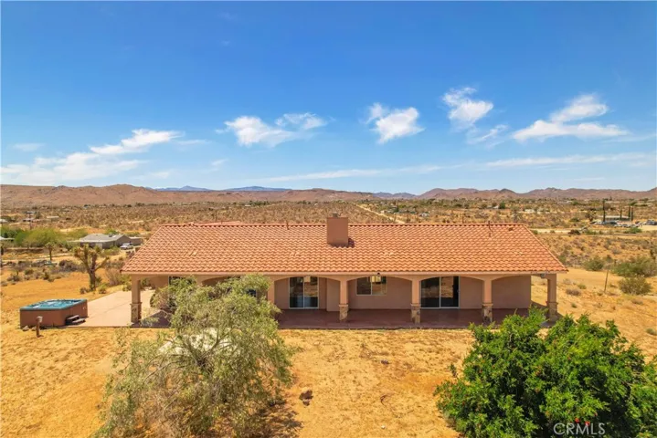56125 Tracy Boulevard, Yucca Valley, California 92284