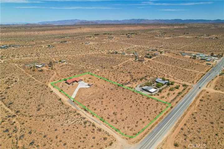 56125 Tracy Boulevard, Yucca Valley, California 92284