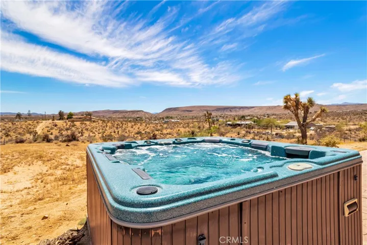56125 Tracy Boulevard, Yucca Valley, California 92284