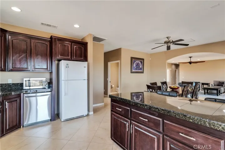 56125 Tracy Boulevard, Yucca Valley, California 92284