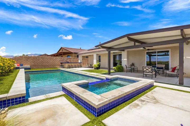Pool/spa