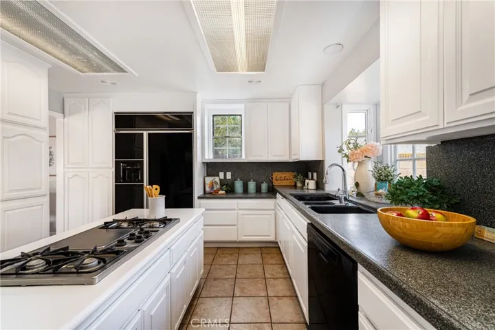 2672 Saint Albans Drive, Rossmoor, California 90720
