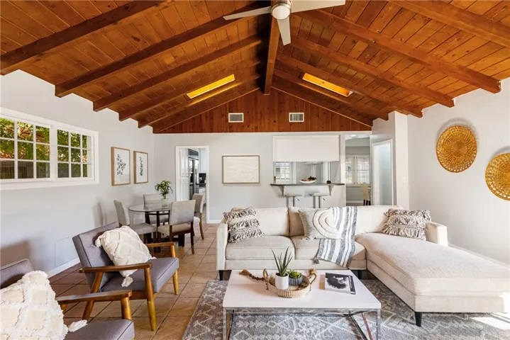 2672 Saint Albans Drive, Rossmoor, California 90720
