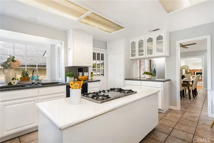 2672 Saint Albans Drive, Rossmoor, California 90720