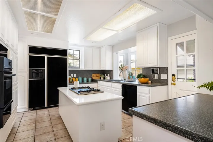 2672 Saint Albans Drive, Rossmoor, California 90720