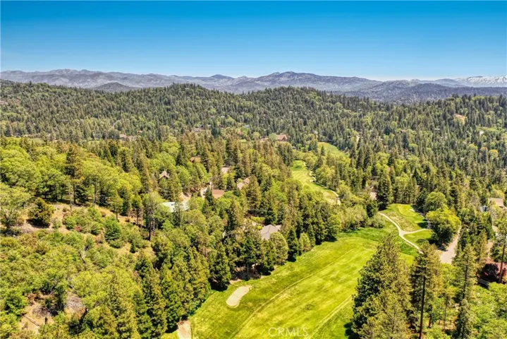 250 Brentwood Drive, Lake Arrowhead, California 92352