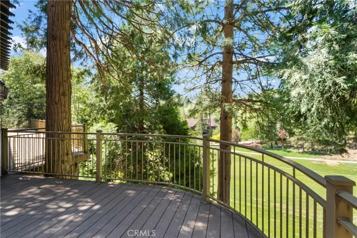 250 Brentwood Drive, Lake Arrowhead, California 92352
