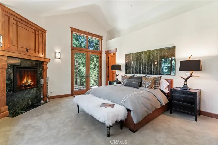 250 Brentwood Drive, Lake Arrowhead, California 92352