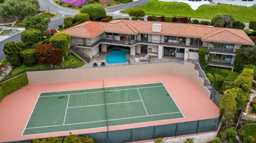 Large Corner Lot, with Tennis Court, Pool and Spa