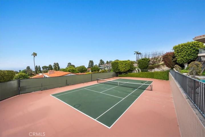 2055 Via Visalia, Palos Verdes Estates, California 90274