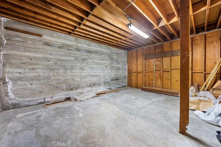 Huge unfinished room: Future Gym/Theater/etc