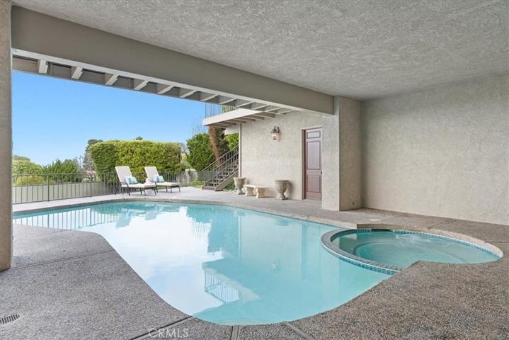 2055 Via Visalia, Palos Verdes Estates, California 90274