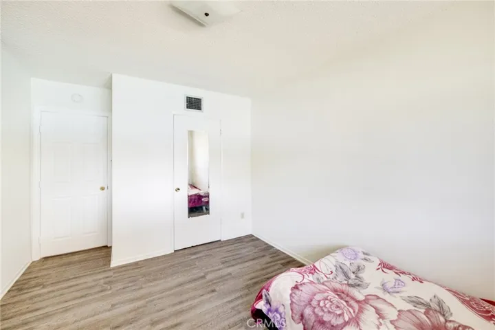 19558 Gault Street, Reseda, California 91335