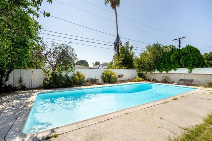 19558 Gault Street, Reseda, California 91335