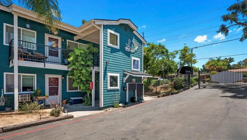 1133 Old Stage Rd, Fallbrook, California 92028