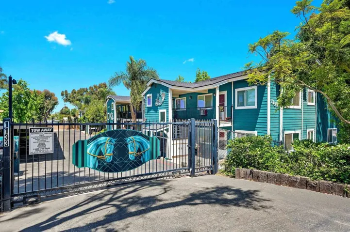 1133 Old Stage Rd, Fallbrook, California 92028
