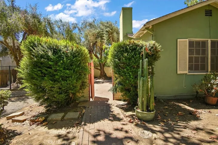 318 E 4th Street, Ontario, California 91764