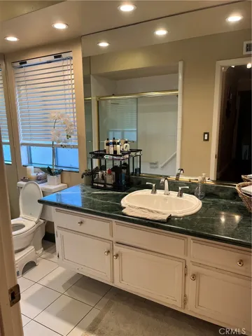 Bath 2 - Upstairs