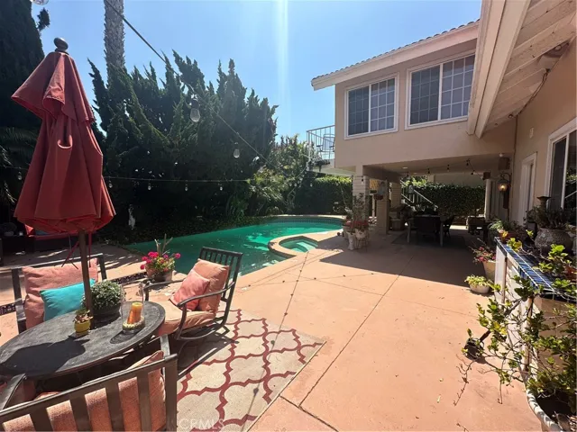 Beautiful Backyard - Great for entertaining!