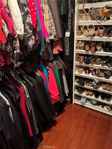 Walk-in Closet