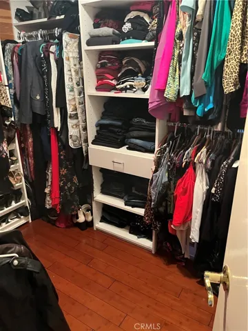 Walk-in Closet