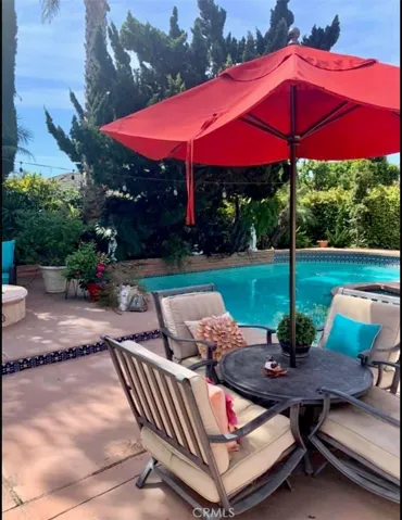Beautiful Backyard - Great for entertaining!