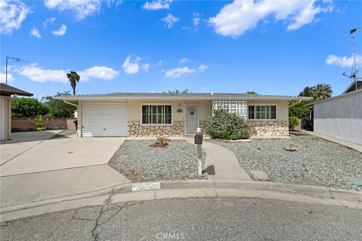 821 S Inez Street, Hemet, California 92543