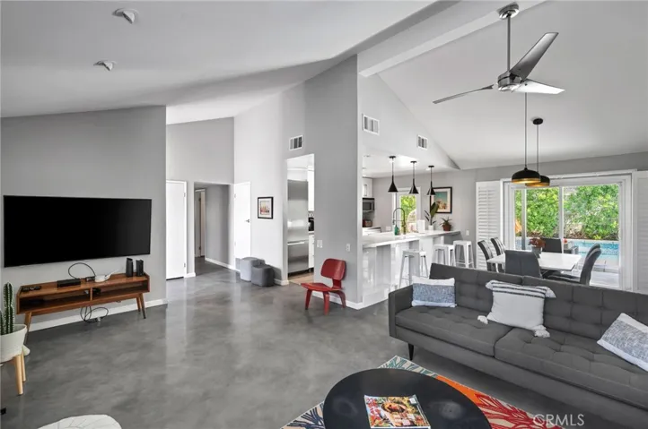 1120 E Louise Drive, Palm Springs, California 92262