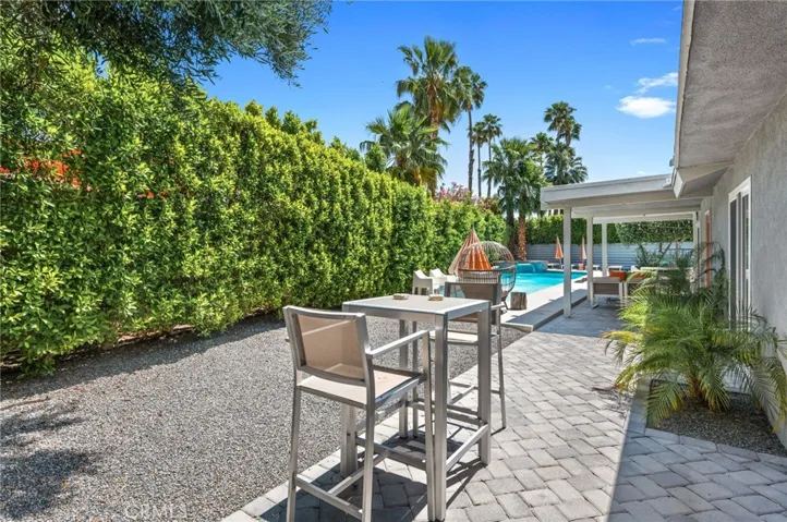 1120 E Louise Drive, Palm Springs, California 92262