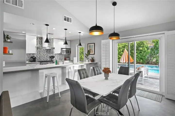 1120 E Louise Drive, Palm Springs, California 92262