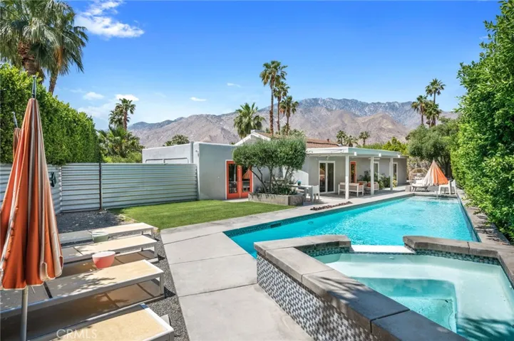 1120 E Louise Drive, Palm Springs, California 92262